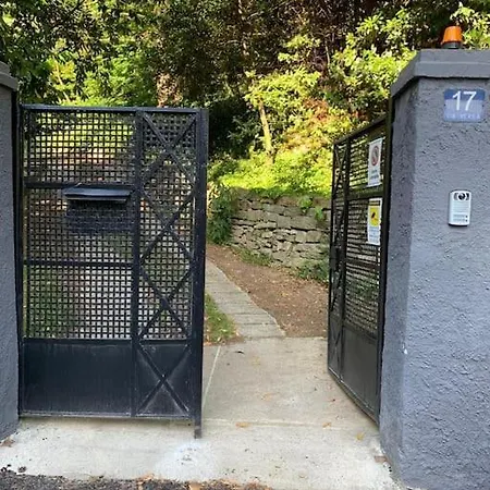 Daire Casa In Con Piscina, Giardino E Posto Auto *