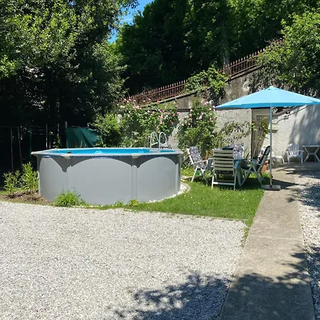 Casa In Con Piscina, Giardino E Posto Auto Trieste