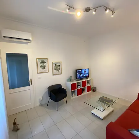 公寓 Casa In Con Piscina, Giardino E Posto Auto